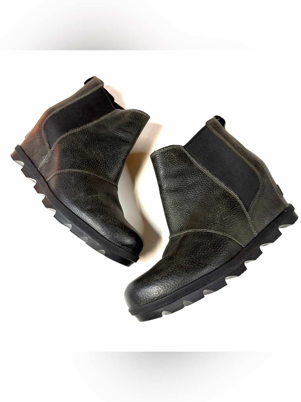 Sorel Size 11 Joan Of Arctic Wedge II Chelsea Bootie Black Leather 187710152